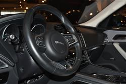 جاگوار F-Pace